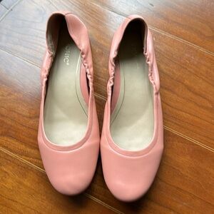 Vionic Alexa Slip On Size 9.5 Terra Cotta